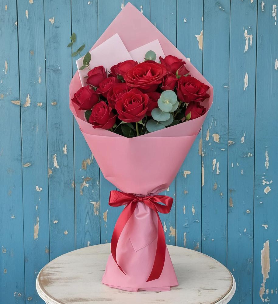 Букет цветов из: Розы в Ачинск