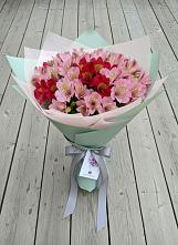 Букет цветов из:  Альстромерии в Ачинск