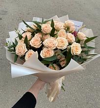 Букет Кремовые розы Латте в Ачинск