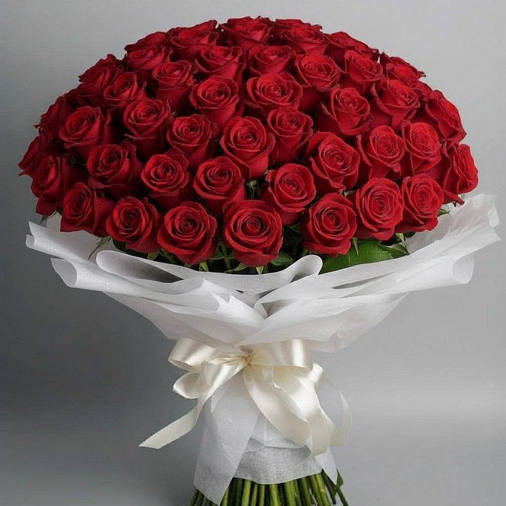 Букет 101 Красная роза Блэк Мэджик в Ачинск