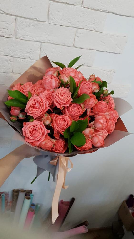 Букет цветов из: Розы в Ачинск