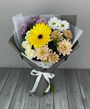 Букет цветов из:  Розы, Герберы и Хризантемы в Ачинск