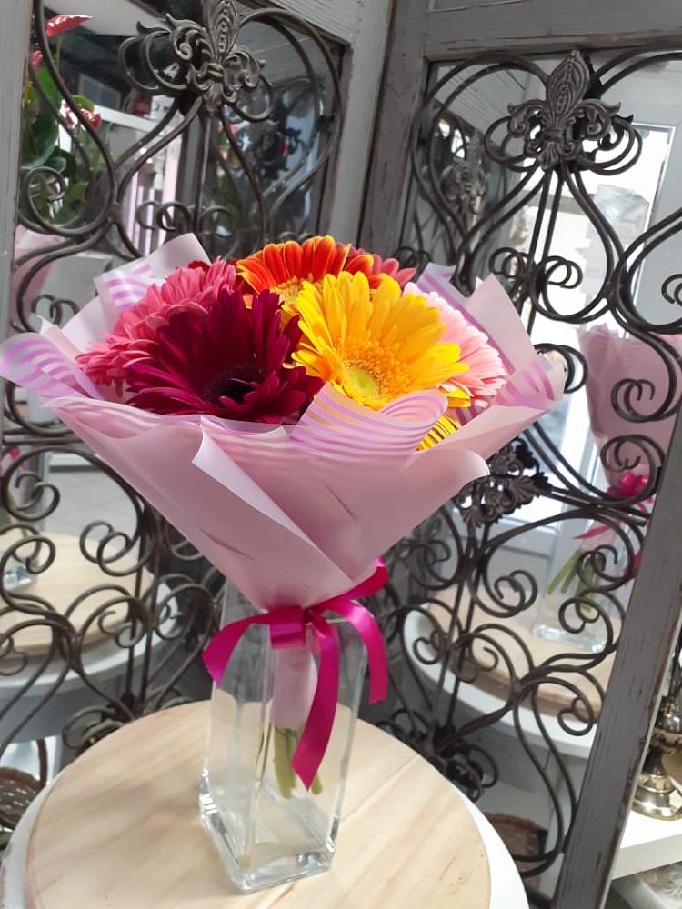 Букет цветов из: Герберы в Ачинск