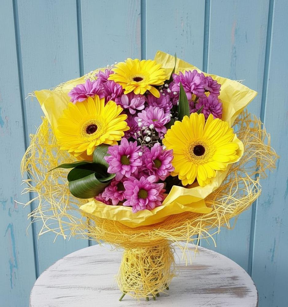 Букет цветов из: Хризантемы и Герберы в Ачинск