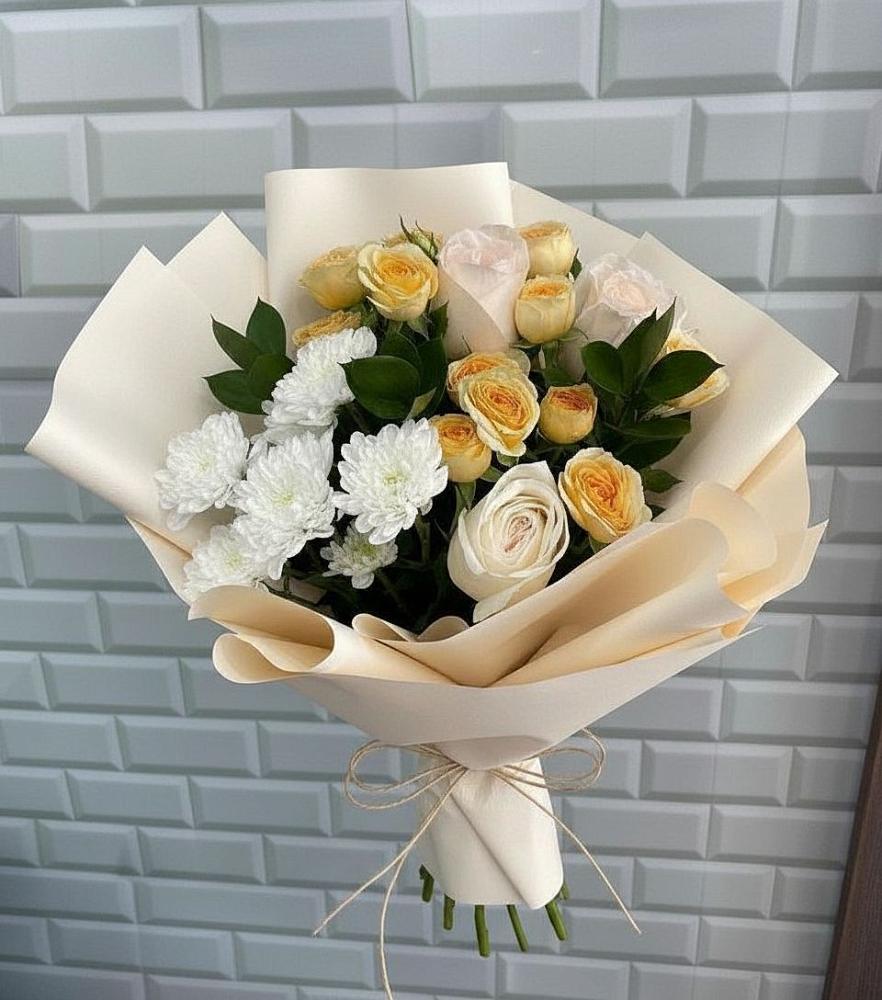 Букет цветов из: Розы и Хризантемы в Ачинск