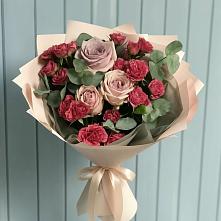 Букет цветов из:  Гвоздики и Розы в Ачинск