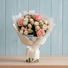 Букет цветов из:  Розы в Ачинск